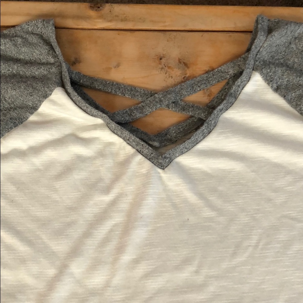 Top - Picture 2 of 2